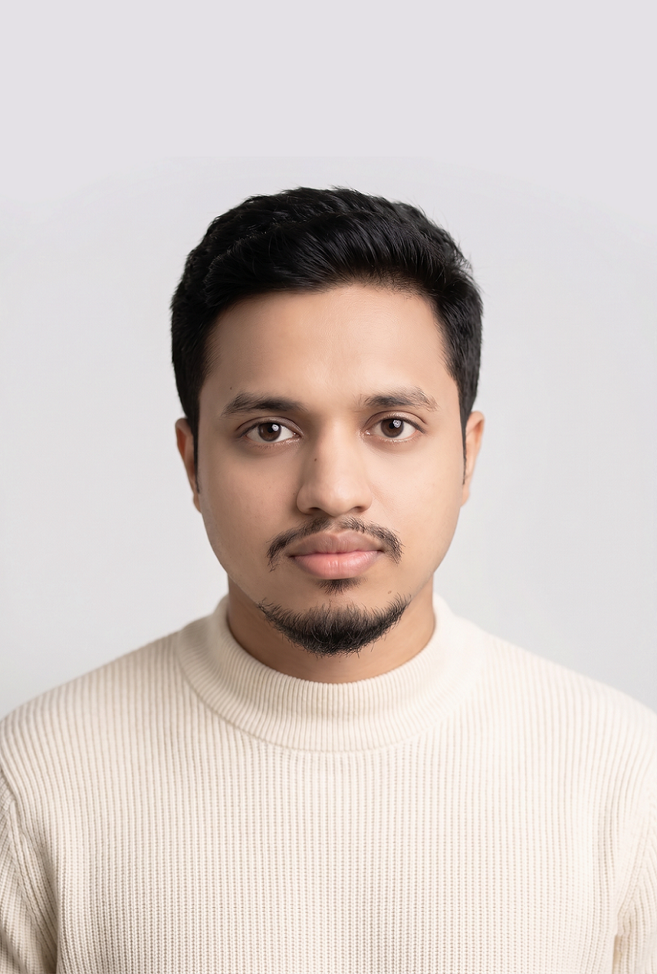 Minhaj headshot